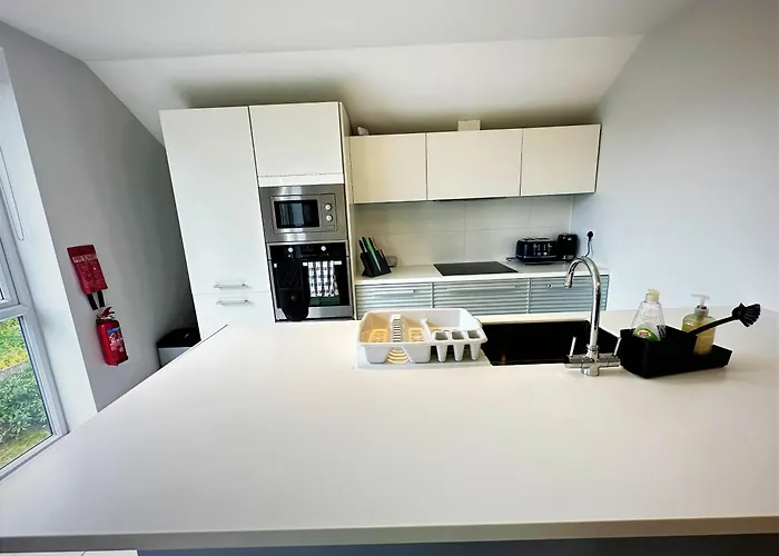 Horizon House, Modern 2-Bedroom Flat 2, Parking, Netflix, Oxford