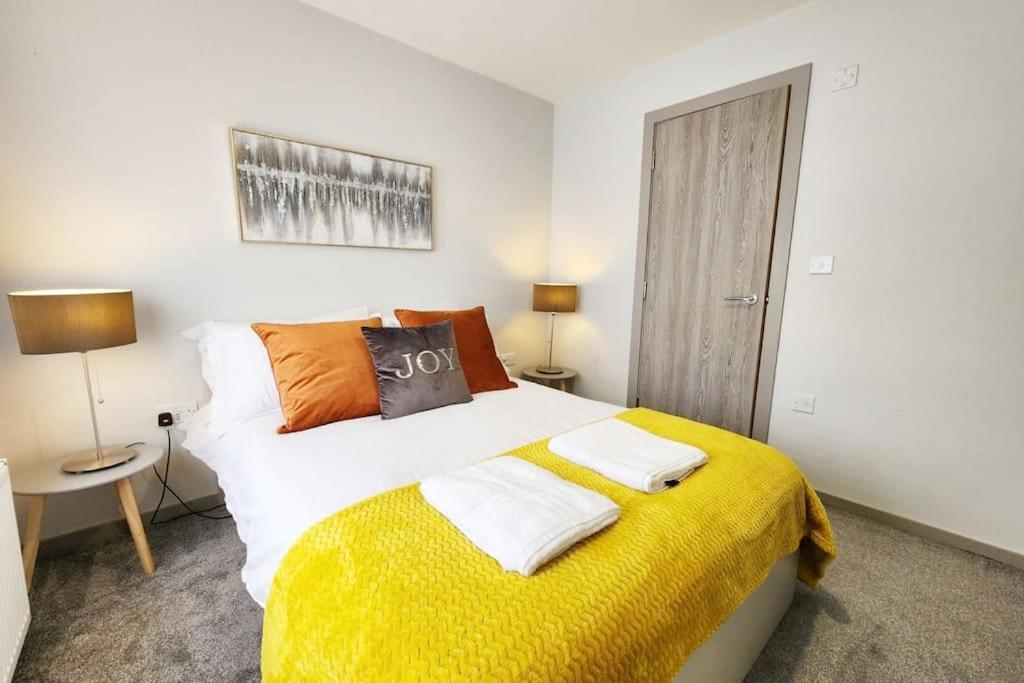 Horizon House, Modern 2-bedroom Flat 2, Parking, Netflix, *